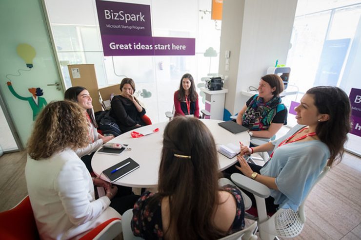 Do It Girls, foi o evento da Microsoft destinado às jovens universitárias Do It Girls, foi o evento da Microsoft destinado às jovens universitárias