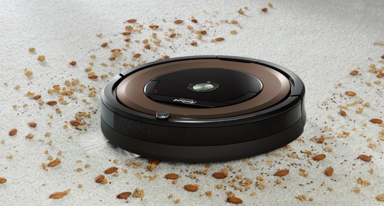O novo robô aspirador Roomba 896, da iRobot